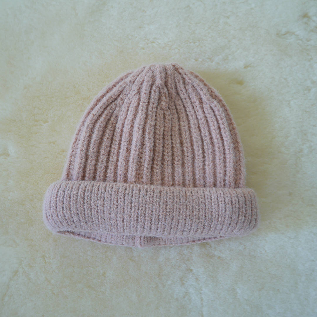 Coco & Bob - gebreide kindermuts - pastelroze