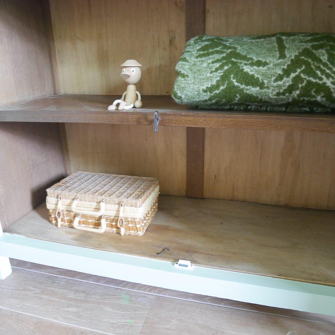 Coco & Bob - Kees - Vintage Commode Lichtgroen