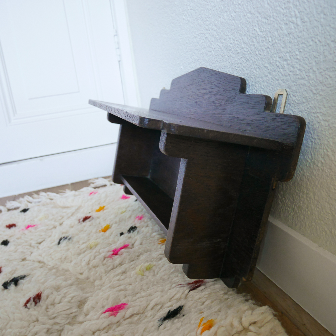 Coco & Bob - Jurre - Vintage hangkastje / wandkastje