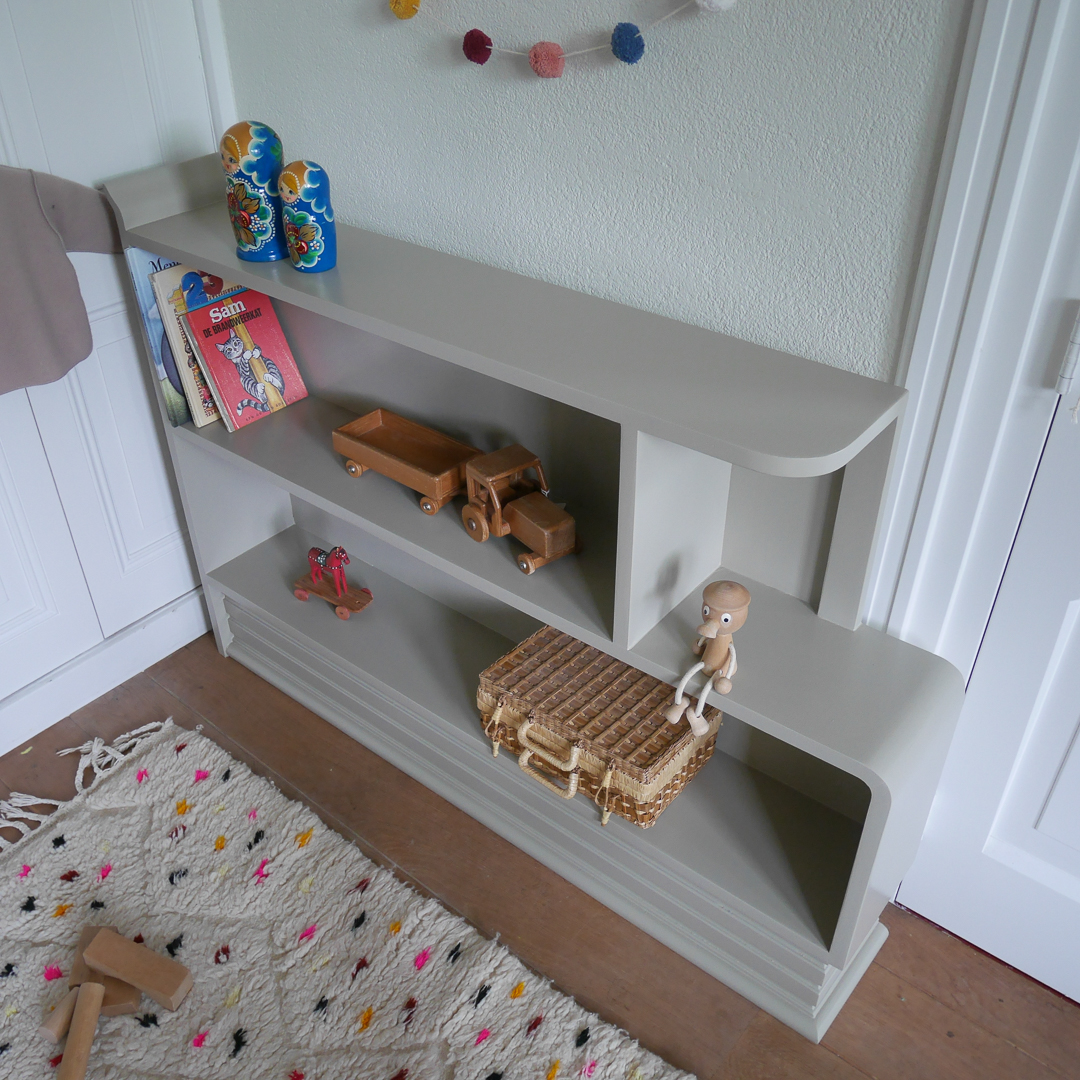 Coco & Bob - Fiep - Vintage Retro Boekenkastje