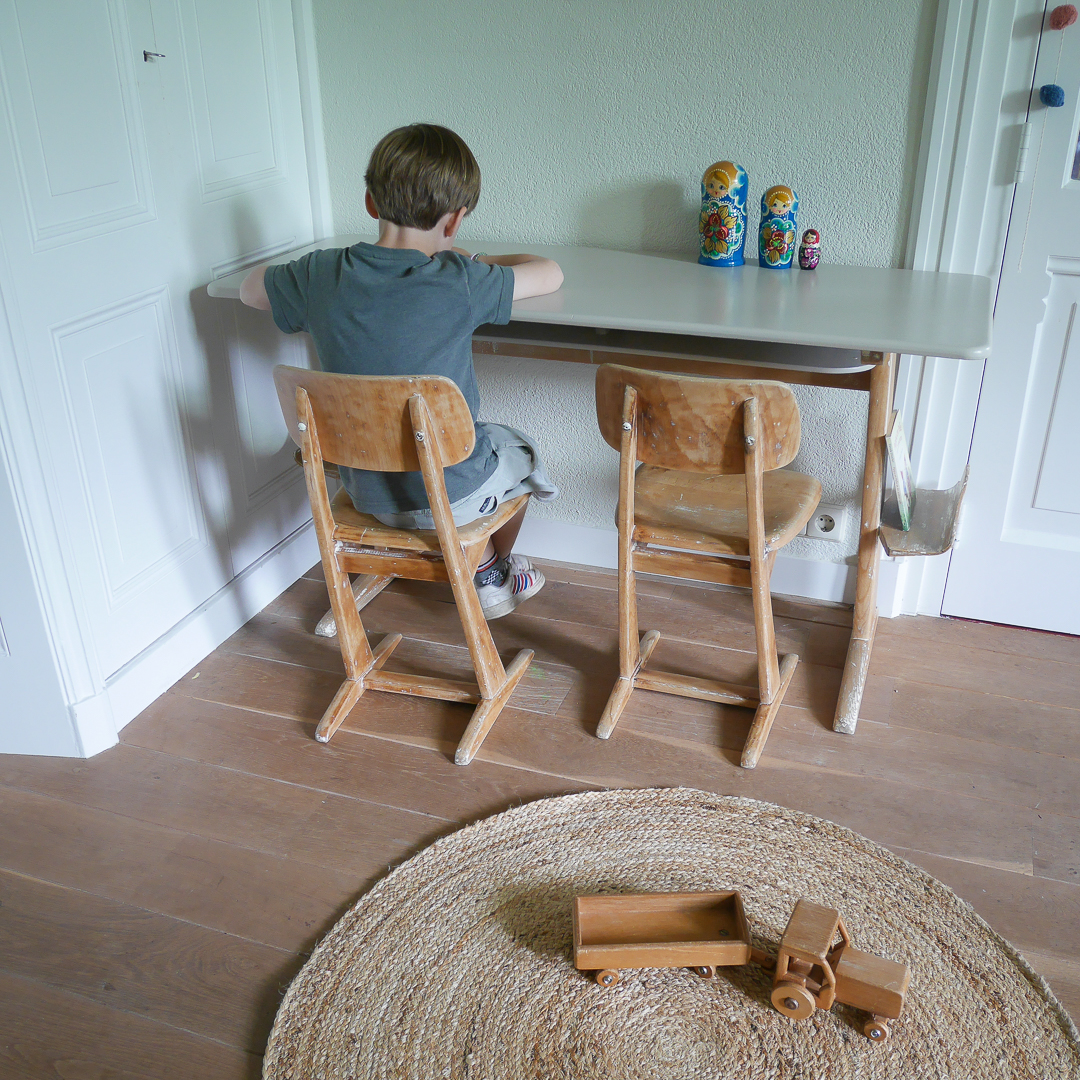 Coco & Bob - Huub - Vintage Casala tweepersoons kinderbureau